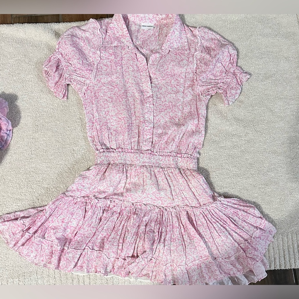 Collared Floral Ruffle dress - Picture 2 of 3